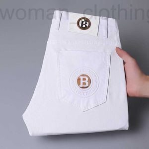 Jeans para hombres Diseñador Primavera y verano nuevos jeans para hombres ligeros de lujo versión coreana delgado pie elástico adelgazante algodón blanco puro 76SA