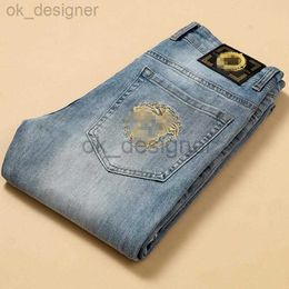 Heren jeans ontwerper stap in speciale herenjeans, kleine voeten, slanke passende katoen, nieuwe zomerjeans, heren internationaal merk medusa