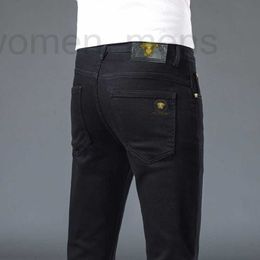 Designer de jeans masculin concepteur d'automne d'automne Black Brand de la marque noir, mince, tube droit, taille moyenne élastique CSFQ