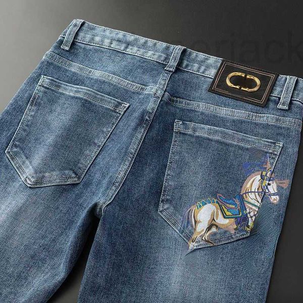 Jeans para hombres Diseñador Pantalones de pierna recta Big H Bordado Pantalones casuales Lavado Moda Guerra Caballo Impresión Cremallera Acss Control Denims Pantalones deportivos 28-38 6SS6