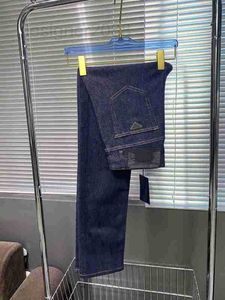 Jeans pour hommes Designer Summer 2022 Les dernières jeans de mode de haute qualité matériau extensible confortable simple couleur unie design hommes luxe bleu foncé W1IA