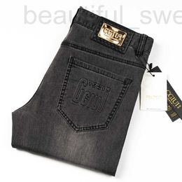 Designer masculin concepteur d'été mince cgiui jeans de boutique haut de gamme pour hommes, pantalon de jambe droite européen slim, marque de marque tendance diffusée 8ntk