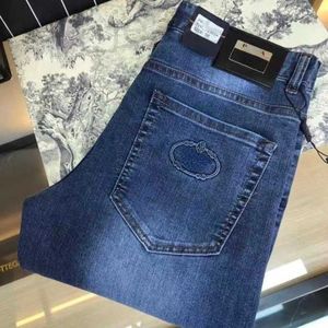 Herren Jeans Designer Vers Casual Hosen bestickte Hosen plus Denim Pnats 29-42 8EF6