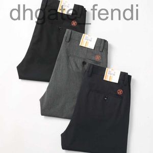 Jeans pour hommes DesignerMens Jeans Designer Hommes Shorts Pantalons à jambe droite Big H Pantalon décontracté de broderie lavé Mode Zipper Contrôle d'accès Denims R8H8