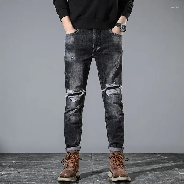 Jeans pour hommes en détresse pour coréen tendance et ajustement mince élastique petit pied pantalons décontractés déchirés hommes maigres