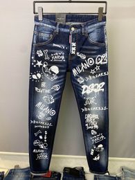 Jeans para hombres Dsquad2 Diseñador de lujo Denim Pantalones perforados Dsquare Moda casual Ropa de moda TAMAÑO DE EE. UU. 28-38 9823
