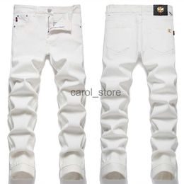 Jeans para hombres EHMD Pure White Scraped Jeans Hombres Four Seasons Algodón Cómodo Cuero Subasta Tendencia Multi bolsillo Motocicleta Simple Nuevo 2 J230806