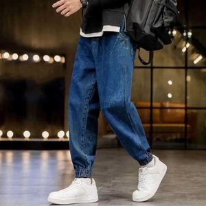 Jeans pour hommes Pantalon taille élastique avec coupe ample taille élastique jeans pour hommes avec sangle de cheville conception couleur entrejambe profonde poche décontractée pour hommes L2403