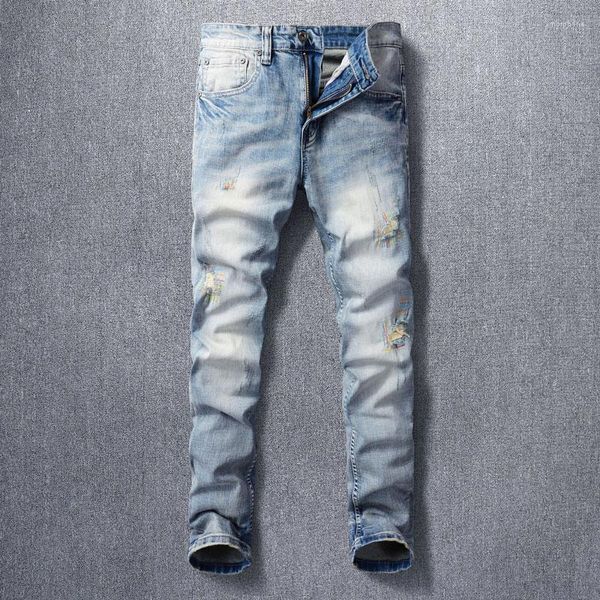 Jeans masculins European Vintage Fashion Men Retro Light Blue Blue Elastic Slim Riped Embrodery Designer coréen Pantalon de jean décontracté coréen