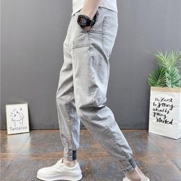 Fábrica de jeans para hombres Empalme al por mayor Primavera y verano Denim 2023 Pantalones casuales Chico espiritual Harlan Pies adolescentes