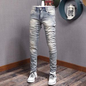 Jeans para hombres Diseñador de moda Hombres de alta calidad Retro Azul claro Llano Lavado Slim Fit Ripped Patched Vintage Denim Pantalones