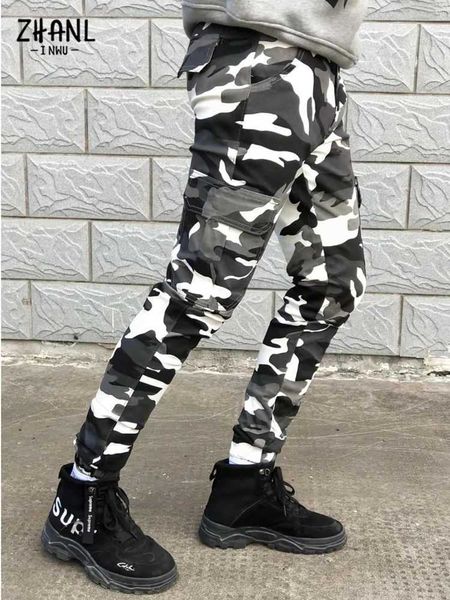 Jeans masculin Fashion Men Jeans Slim Fit Camouflage Pantalon Business Pantalon décontracté Strtwear Cargo Army Long pantalon Camo Joggers Papt de survêtement Y240507