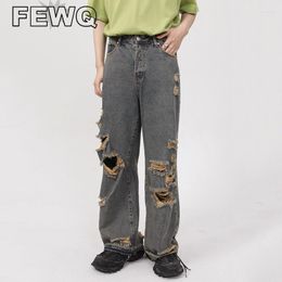 Jeans masculin Fewq Vintage Y2K Ripped High Street Street Male Straight Denim Pantalons mendiants Pantalon décontracté 2023 Fashion printemps 9A3171