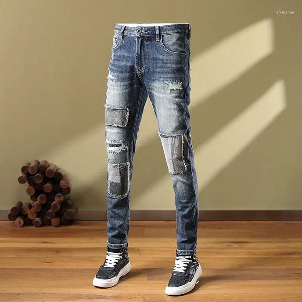 Jeans para hombres Guapos y personalizados desgastados rayados Tendencia de moda de alta gama 2023 Hombres rasgados flacos