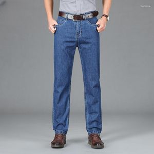 Jeans para hombres Hombres de alta calidad Primavera Verano Algodón Clásicos Negocios Pantalones de mezclilla rectos Pantalones azul oscuro Hombre Plus Tamaño 40 42