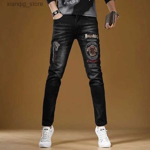Jeans pour hommes de haute qualité extension de pantalons de pantalon noir de la broderie de pantalons en jean jeanslim-fit de la Corée de la CoréeL49