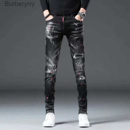 Jeans pour hommes High Street 2022 mode décontracté déchiré jean hommes Patch adolescents Cowboy peinture Splash encre noir crayon pantalon jean slim MenL231011