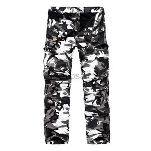 Jeans masculin Hohigh Quality Mens Jeans Camouflage Pantalage de chasse multi-poche (sans ceinture) D240417
