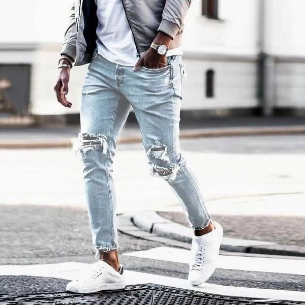 Jeans pour hommes Vente chaude mode style de rue déchirer les jeans serrés en 2018 hommes rétro solide denim pantalon hommes décontracté mince crayon denim pantalon J240328