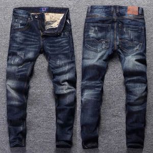 Herenjeans Italiaanse stijl Fashion Men Jeans retro donkerblauw elastische slanke fit gescheurde jeans mannen strtwear vintage ontwerper denim broek HOMBRE T240409