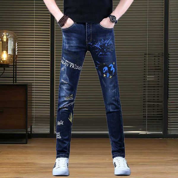 Jeans para hombres Versión coreana para hombre Lavado blanco Azul Alta calidad Slim Stretch Light Luxury Bordado Sexy Street; Y2303