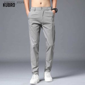 Jeans masculin Kubro 2024 Été Pantalon décontracté pantalon slim pantalon mince pantalon masculin jogging jogging élastique élastique pantalon de survêtement l49