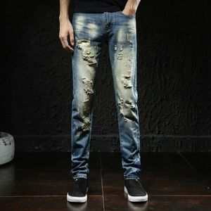 Jeans masculin jeans bleu clair en jean pour hommes mens à la mode pantalon en ruine tendance pantalon de marque de mendicité