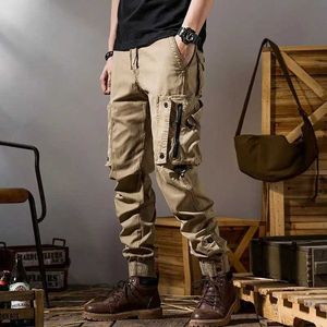 Jeans masculin Luxury Fashion rétro pour hommes plus taille élastique pantalon de coton décontracté avec vintage American Workwear Bottom Cargo Baggy Q240427
