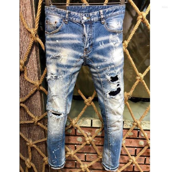 Jeans pour hommes mode décontracté trou peint à la bombe à la mode haute rue Denim tissu lettre pantalon A220