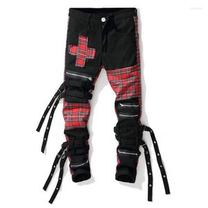 Pantalones vaqueros para hombre, ropa de calle con personalidad, pantalones vaqueros ajustados cruzados a cuadros rojos y negros con múltiples cremalleras falsas a la moda