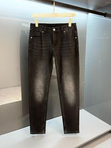Jeans pour hommes Pantalons en denim super élastiques à la mode pour hommes Washed Slim Fitting B Rinse Style C