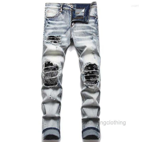 Jeans Men Men Biker Streetwear Paisley Bandana Patch de estiramiento Pantalones de mezclilla Patchwork agujeros rasgados Slim rectos negros Ays3