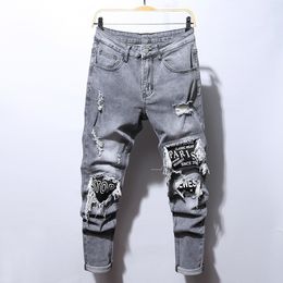 Jeans para hombres Hombres Jeans bordados Hombres Algodón Elástico Ripped Skinny Jeans Alta calidad Hip Hop Black Hole Slim Fit Pantalones de mezclilla de gran tamaño 230524