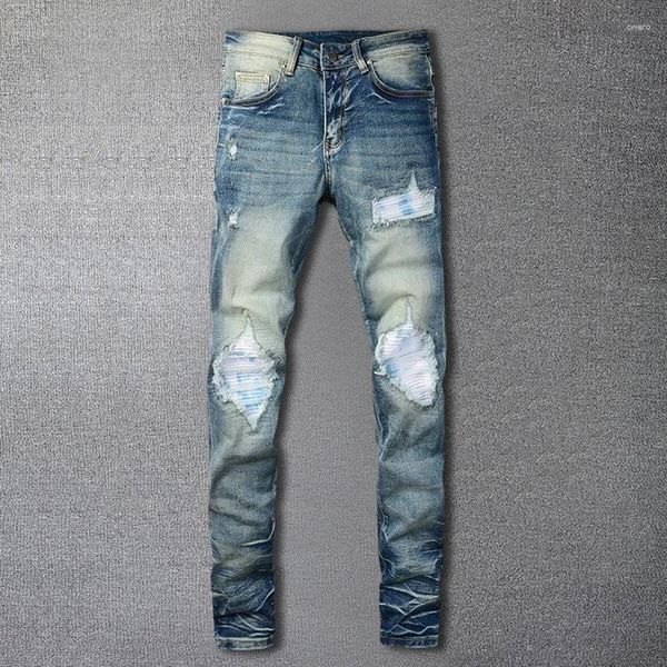 Jeans para hombres Hombres Agujero Parche Jean Streetwear Diseñador Hip Hop Mendigo Personalidad Pantalones Flacos Ripped Motocicleta