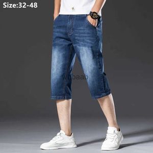 Pantalones vaqueros para hombres Pantalones cortos de mezclilla largos para hombres Pantalones recortados de verano Longitud de la rodilla Tallas grandes 48 46 44 42 Jeans delgados de gran tamaño con ajuste grande azul medio YQ231106