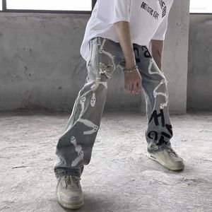 Heren jeans heren cartoon anime spray verf graffiti hand geschilderde mannen en vrouwen high street oversize losse hiphop mode