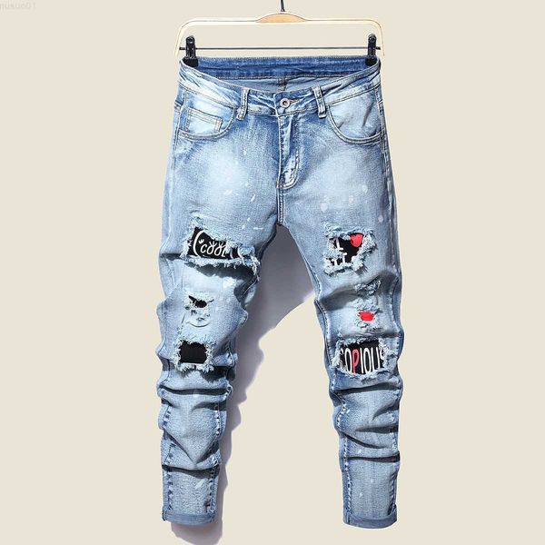 Jeans para hombres Hombres Slim Biker Ripped Pantalones largos de mezclilla Jeans ajustados Bolsillos laterales Correas y cremalleras Pantalones de jogging masculinos Pantalones elásticos destruidos L230724