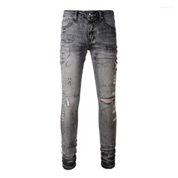 Heren Jeans Heren Asgrijs Verontruste Streetwear Mode Stijl Slank Beschadigd Gat Skinny Stretch Laser Print Letters Graffti Ripped