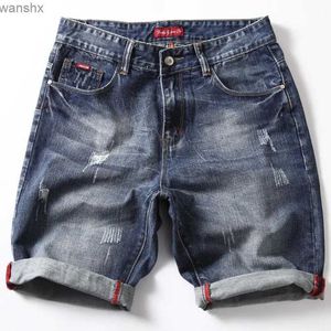 Jeans masculin Blue Elastic Denim Shorts jumelés avec un jean en jean en jean de haute qualité jeans décontracté de jean Nouveau short d'été Taille 42L2404
