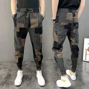 Jeans para hombres para hombres Patchwork informal Impreso Primavera Autumn Otoño Diseñador Coreano Pantalones Holgues de gimnasia Ropa de gimnasia Harem Jogger Men Q240427