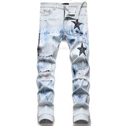 Jeans pour hommes Designer Designer Pantalon Hommes Slim Fit Élastique Broderie Mode Jean Style Whisker Blanchiment Trou Cassé Même Style Haute Qualité