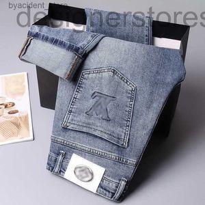 Jeans pour hommes Jeans pour hommes Jeans imprimés brodés de créateur pour hommes printemps nouvelle tendance pantalons slim mode P9QS 11S2 L240313