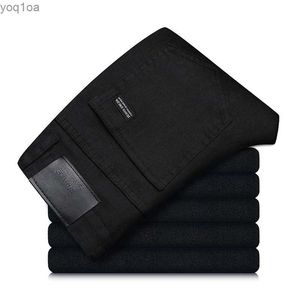 Jeans masculin pour hommes Slim Fit Soft and Elastic Black Masculino Denim Tablers Classic haut de gamme Brand de mode haut de gamme Jeans pour Mens Korean Versionl2404
