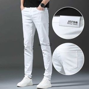 Jeans pour hommes Nouveau automne 2024 blanc hommes jeans droite mince couleur unie décontracté denim pantalon classique hommes marque vêtements pantalonL2403