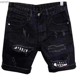 Jeans masculin New Mens 2022 Patch Patch coréen ultra-mince jeans short court jambe noir denim jeansl2404