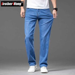 Jeans masculins plus taille 40 42 44 46 hommes minces jeans droits bleu clair printemps / été classique commercial mode pantalon stretch mâle brandwx masculin