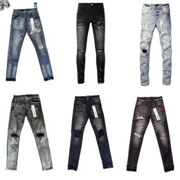 Pantalones de mezclilla de diseñador de jeans morados para hombres Pantalones negros Bordado de bordado de alta calidad Rasgada para tendencias Marca Vintage Pant Mens Floltea Fecha delgada Moda