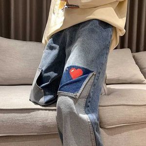 Jeans pour hommes rétro jambe droite jean ensaché pantalon d'automne vintage pantalon en denim ample design en forme de coeur pantalon à jambes larges J240328