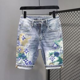 Heren jeans shorts shorts ontwerper gepersonaliseerde internet beroemdheid print vijfpunt denim shorts voor mannen zomer dunne stijl merk veelzijdige elastische knappe Aziatische maat