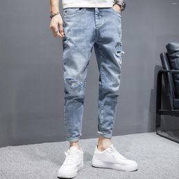 Heren jeans slanke denim broek voor mannen kleine voeten knoopte man mannelijke hoge taille stretch potlood billen gescheurde broek